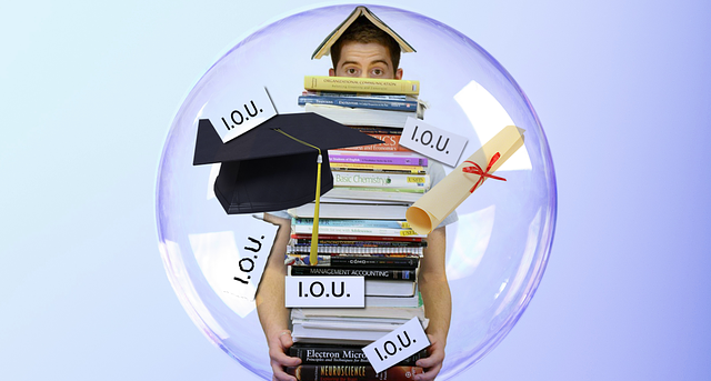 The advantages of private student loans